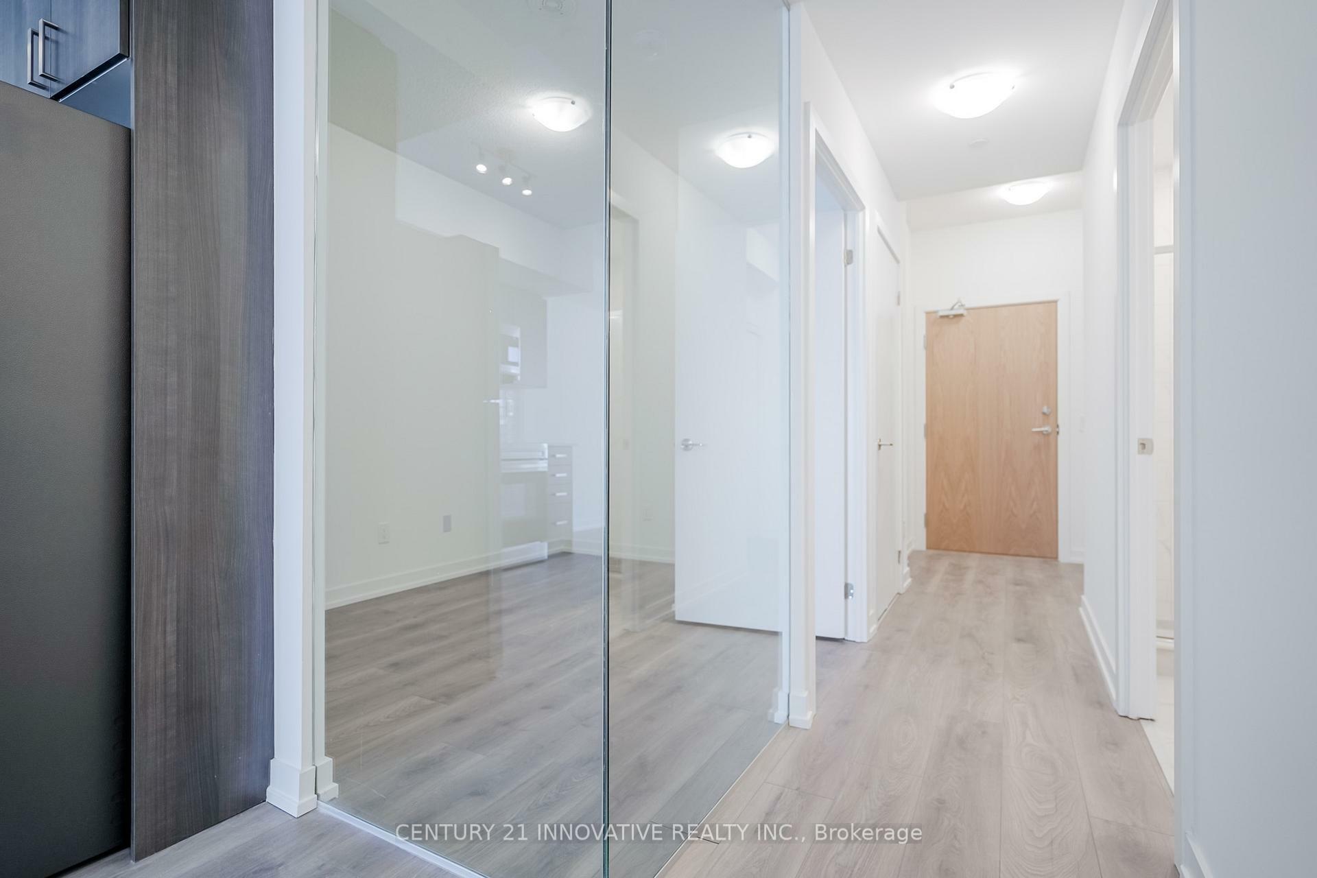 Property Photo: 1435 Celebration Drive 1703 ON L1W 1L8