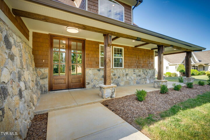 Property Photo:  107 Lexington Court  TN 37745 