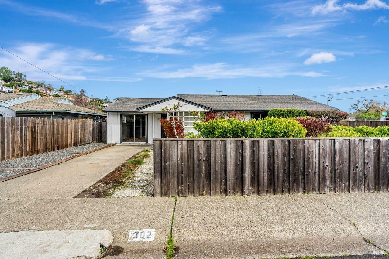 Property Photo:  302 Starling Road  CA 94941 