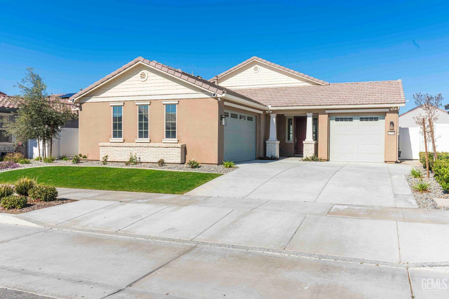 14706 Pemberley Passage Avenue  Bakersfield CA 93311 photo