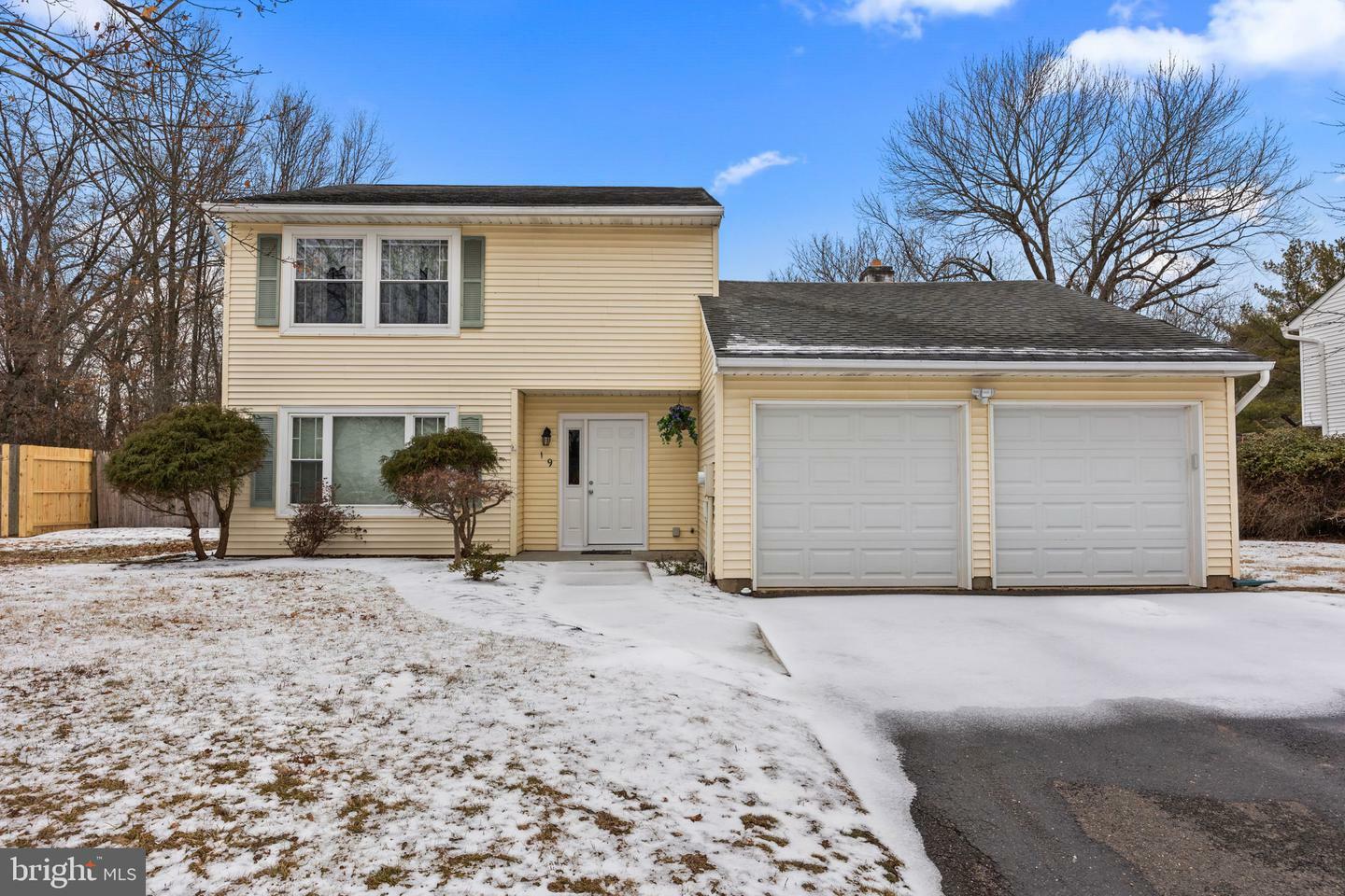 Property Photo:  19 Pierson Drive  NJ 08844 