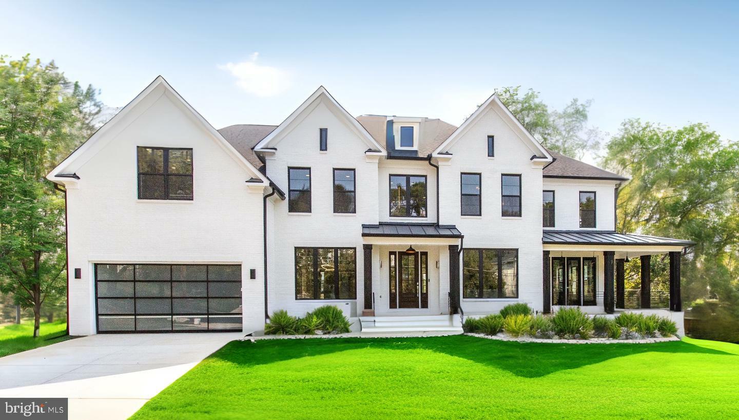 Property Photo: 1617 Woodmoor Lane VA 22101