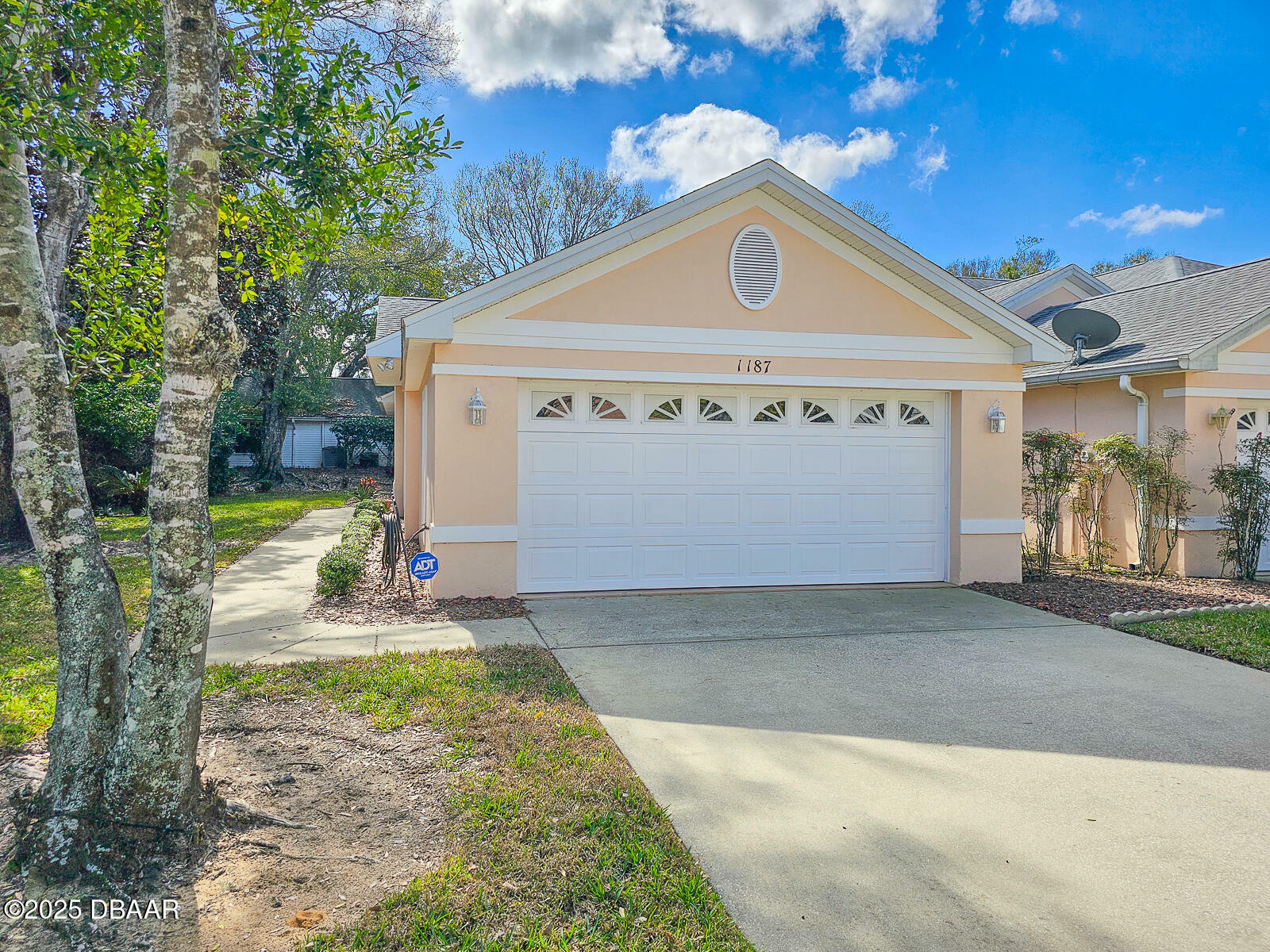 Property Photo:  1187 Athlone Way  FL 32174 