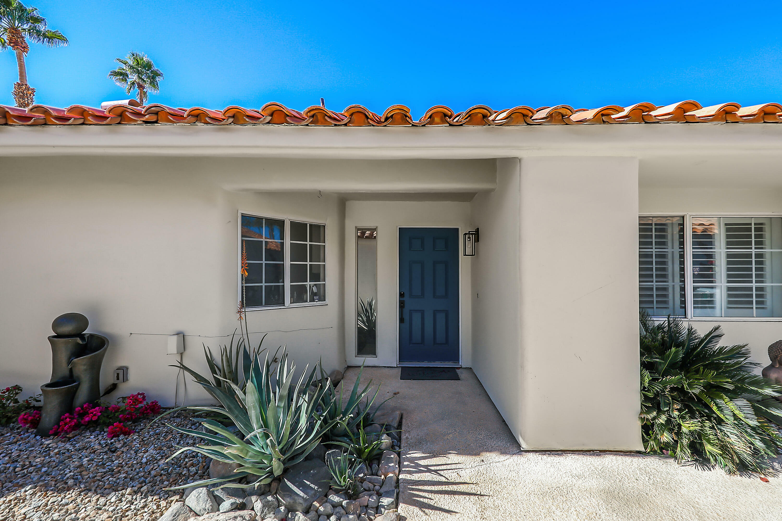 Property Photo: 77707 Calle Las Brisas S CA 92211