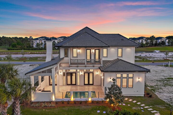 Property Photo: 4685 Westwinds Way FL 32541
