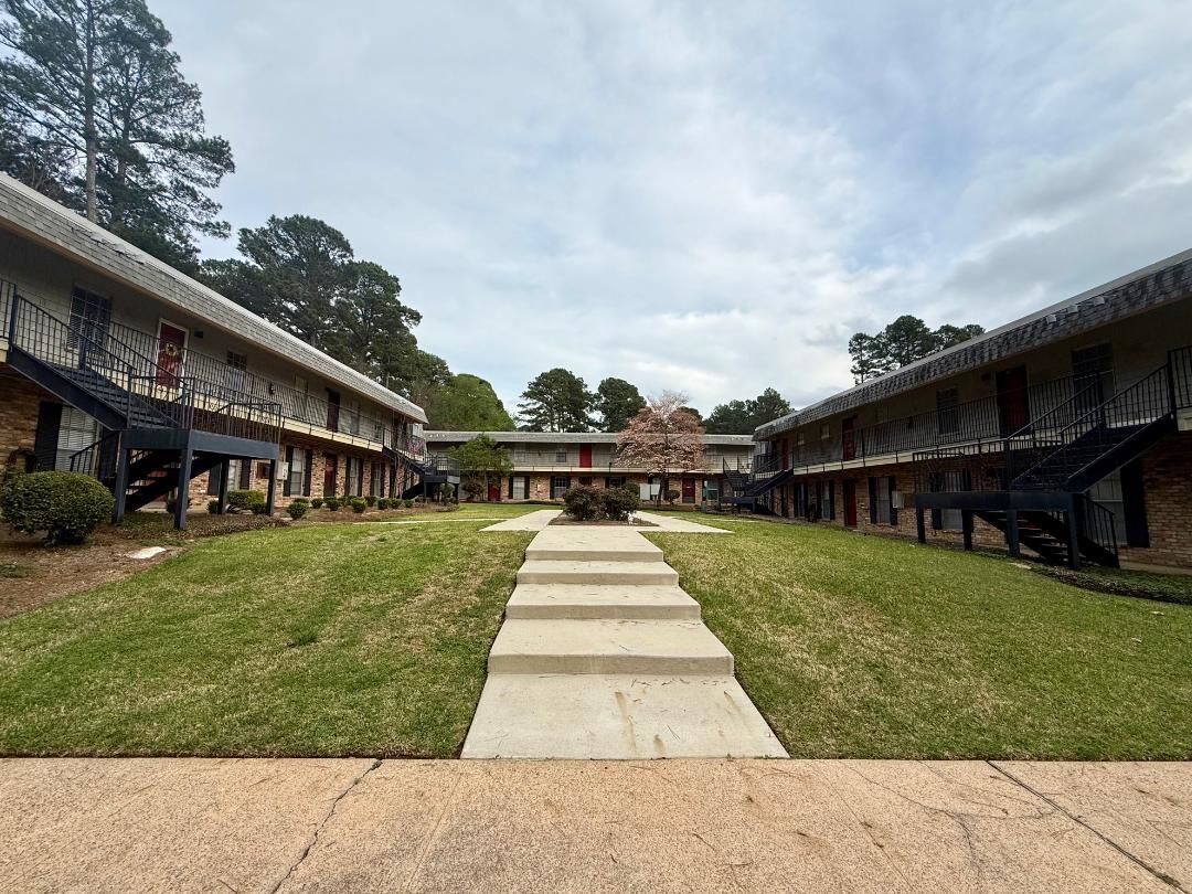 Property Photo:  1600 N 7th Street #5  TX 75601 