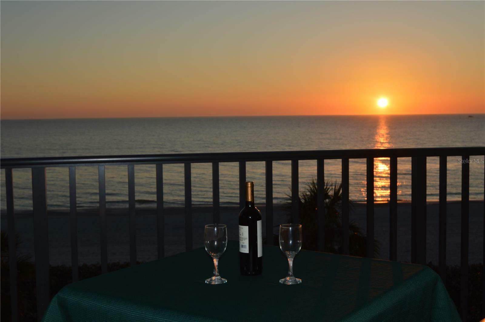 Property Photo: 2675 Gulf Of Mexico Drive 301 FL 34228