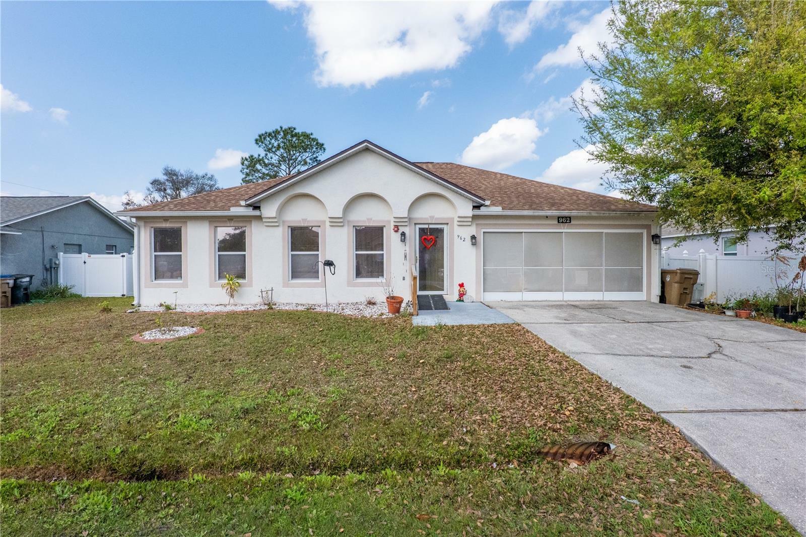 Property Photo:  962 Nancy Court  FL 34759 