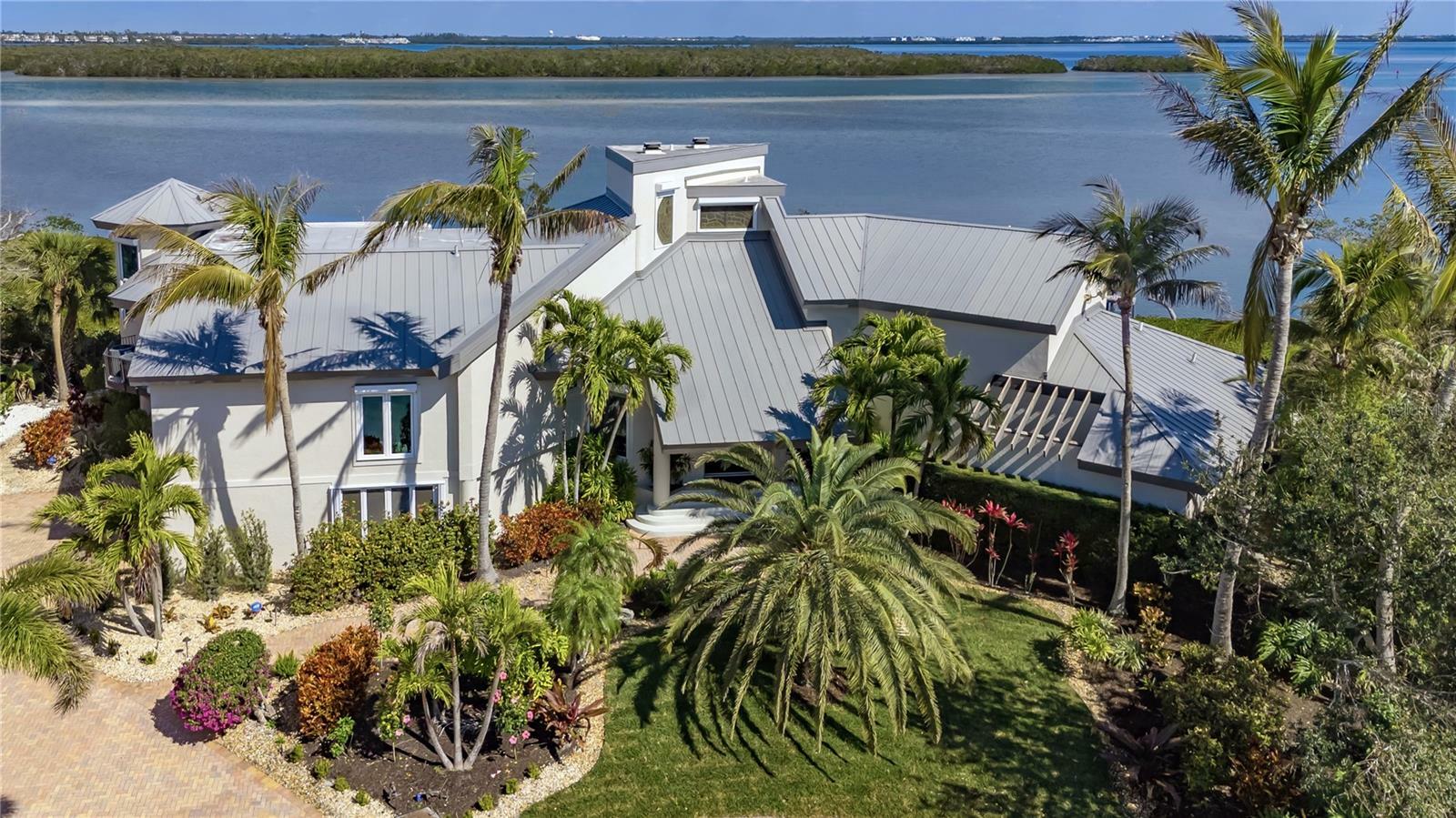 Property Photo:  741 Hideaway Bay Drive  FL 34228 