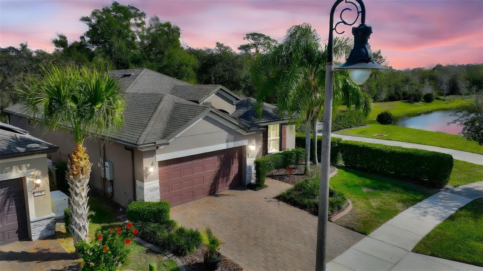 Property Photo:  246 Tomelloso Way  FL 33837 