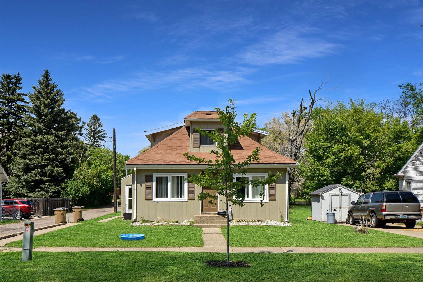 Property Photo: 501 10th Ave SE ND 58701