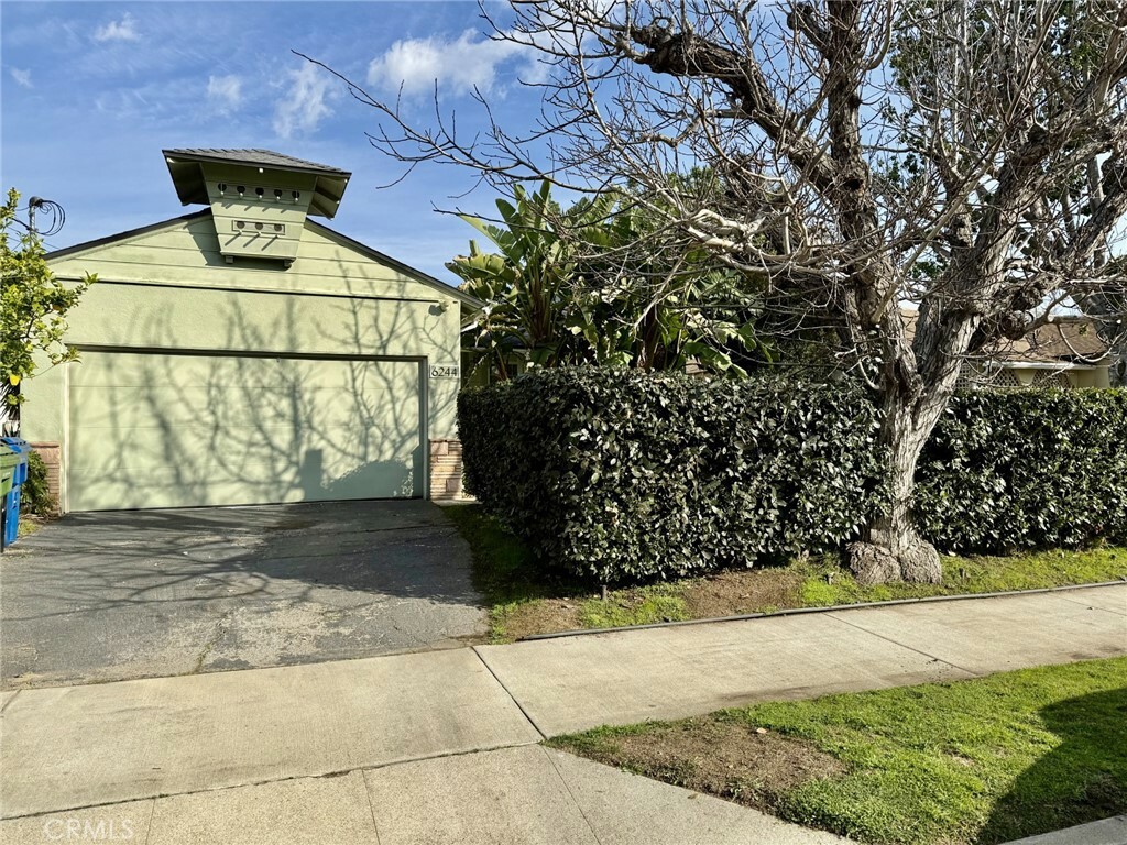 Property Photo: 6244 Ventura Canyon Avenue CA 91401