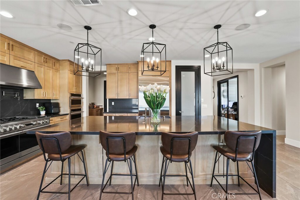Property Photo: 39767 Larkspur Terrace CA 92591