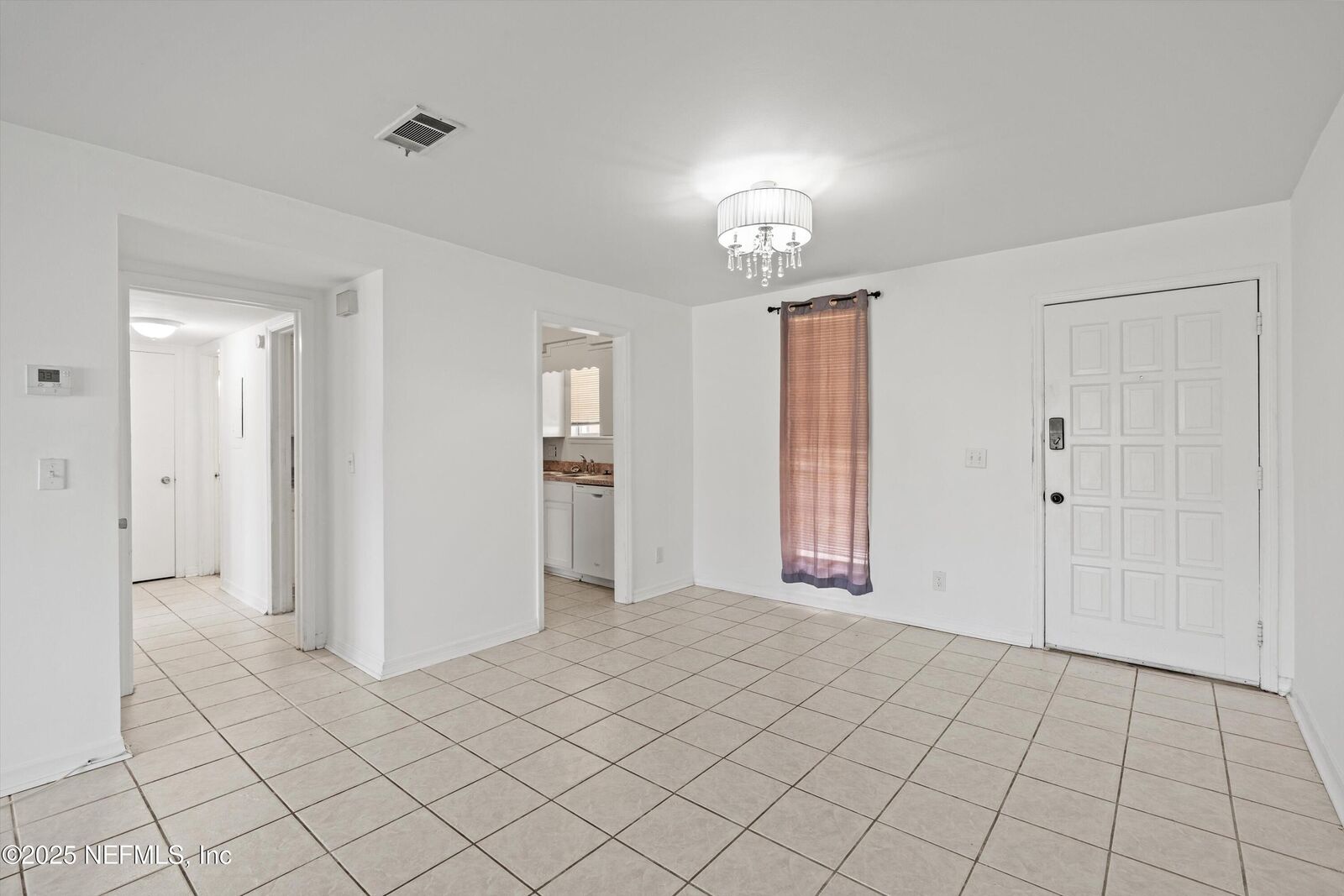 Property Photo: 1530 El Prado Road 2 FL 32216