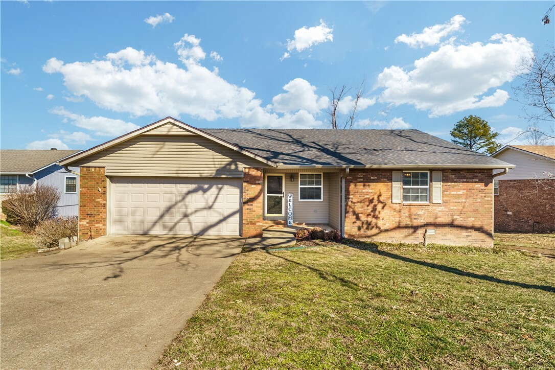 Property Photo:  713 S Riviera Drive  AR 72758 