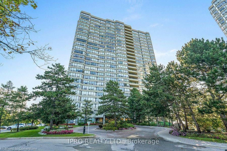 22 Hanover Road 210  Brampton ON L6S 5K7 photo