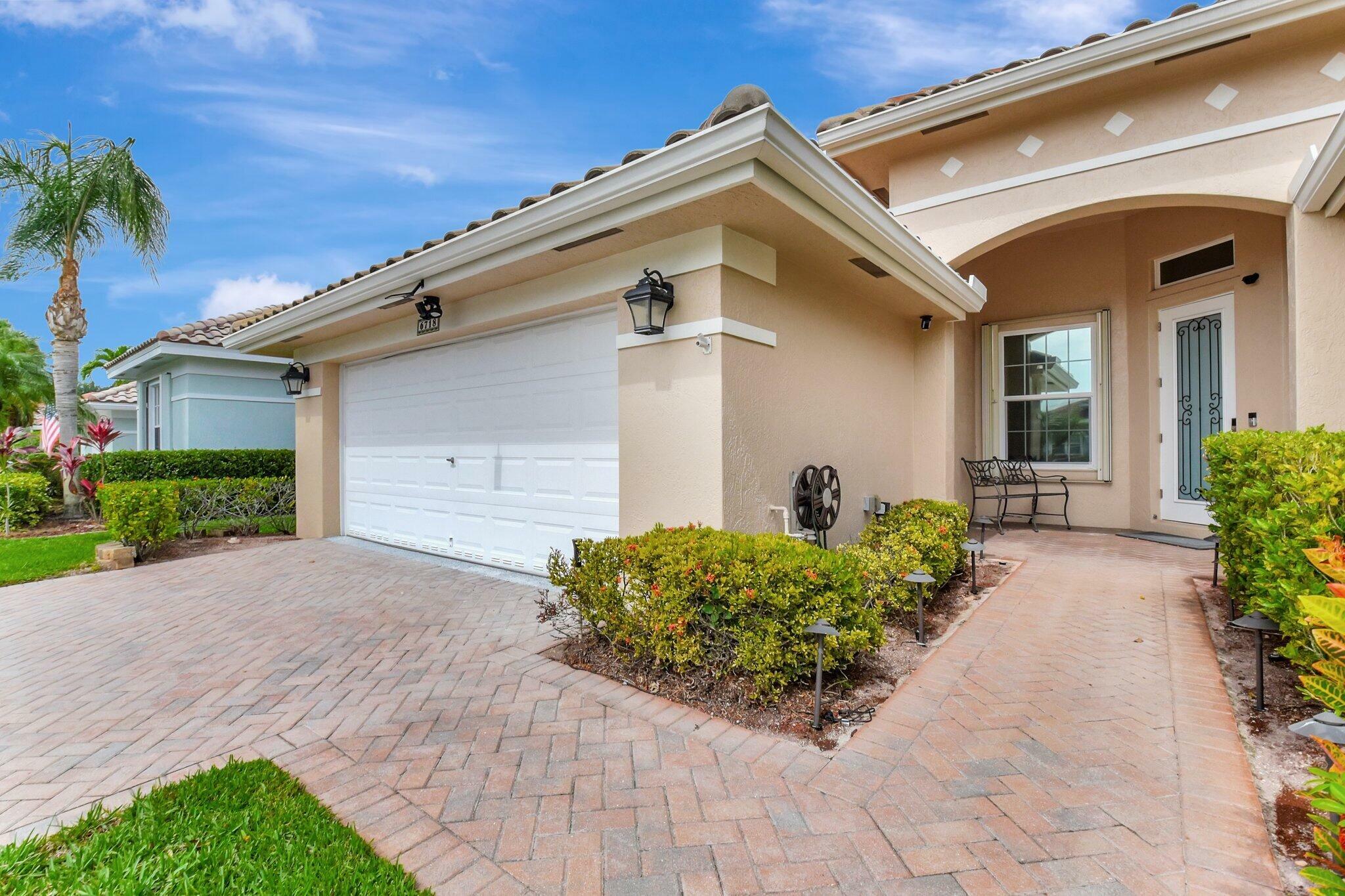Property Photo: 6718 Jog Palm Drive FL 33437