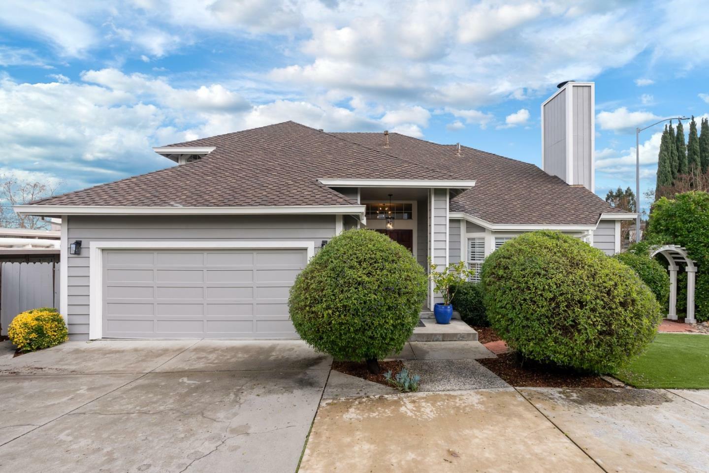 Property Photo:  7667 Echo Hill Court  CA 95014 