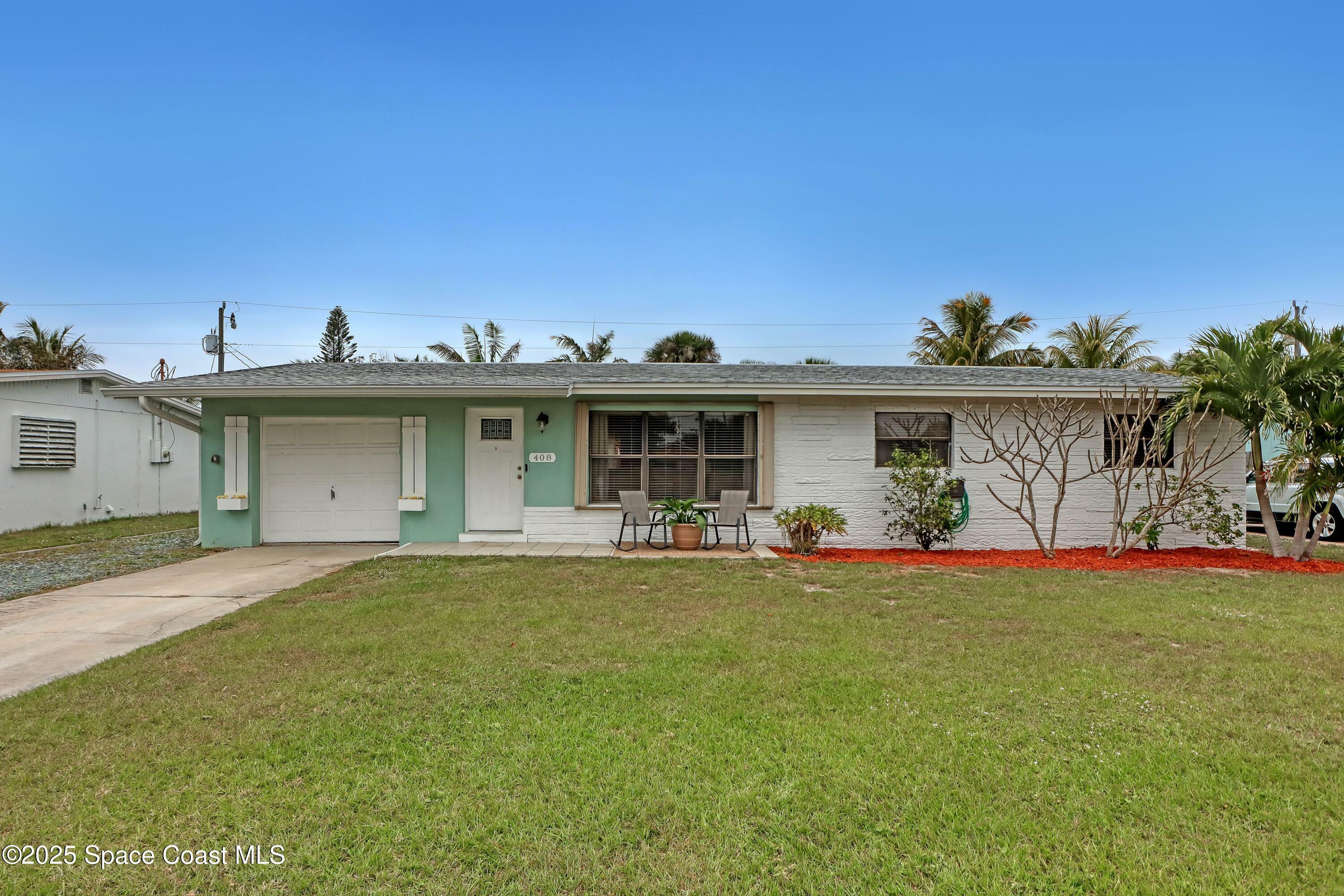 Property Photo:  408 Cassia Boulevard  FL 32937 