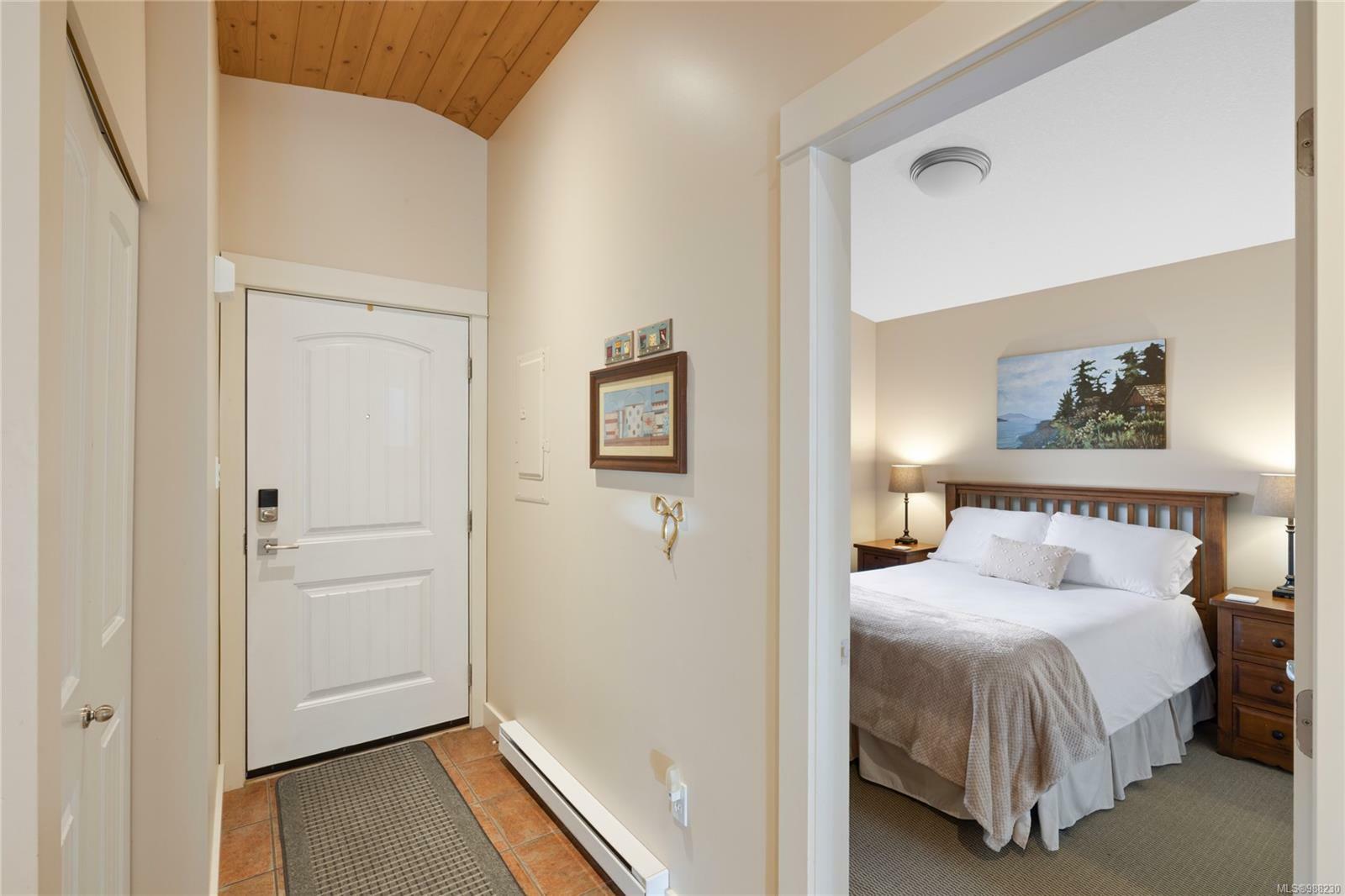 Property Photo: 1080 Resort Dr 122 BC V9P 2E3