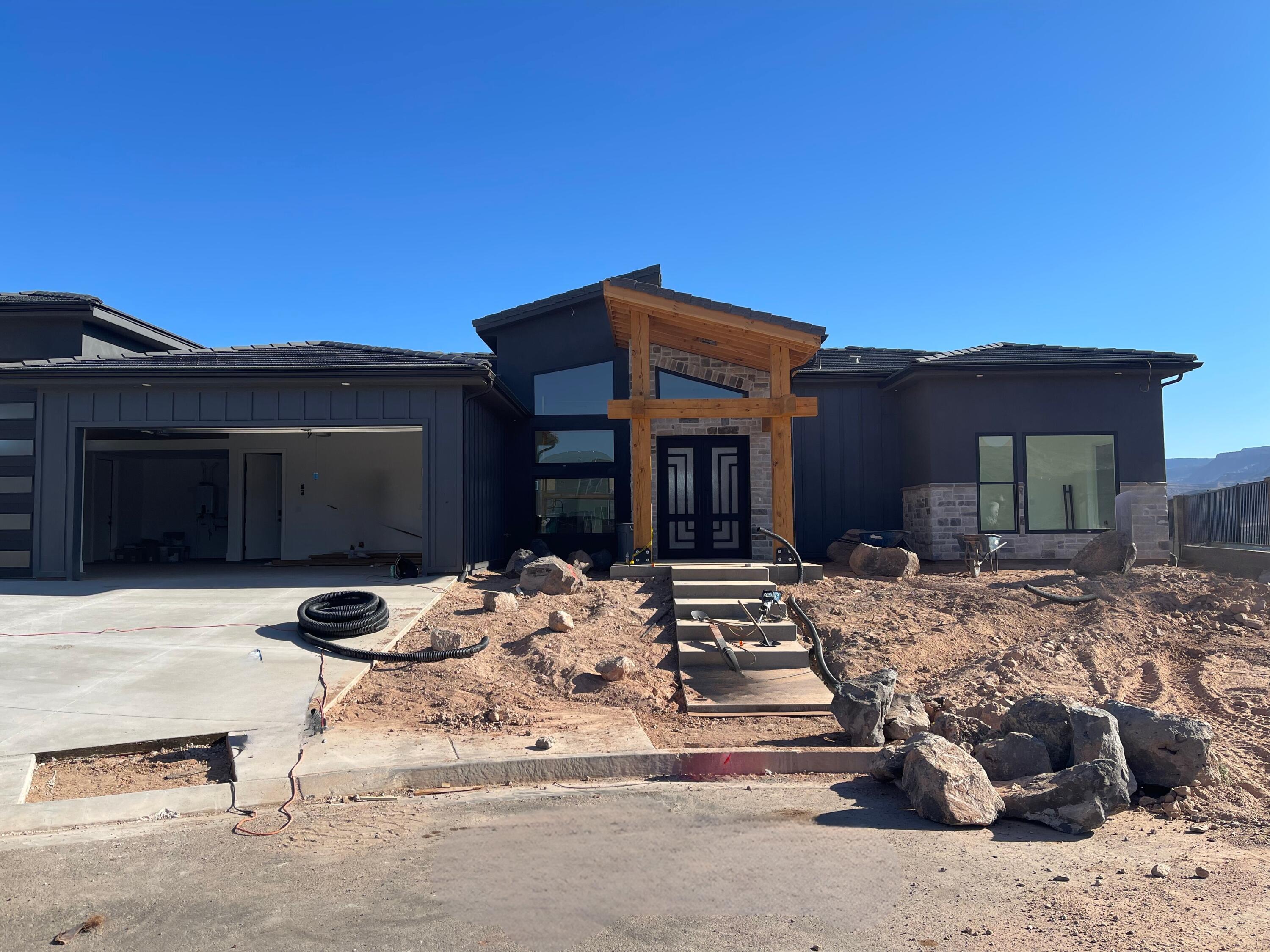 Property Photo: 299 E 1100 N UT 84737