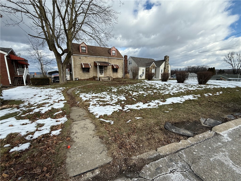 Property Photo: 907 Gary Ave PA 15025