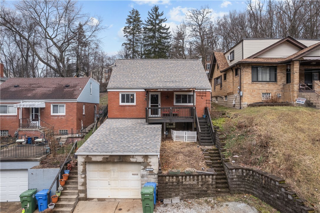 Property Photo:  1319 Groveton St  PA 15234 