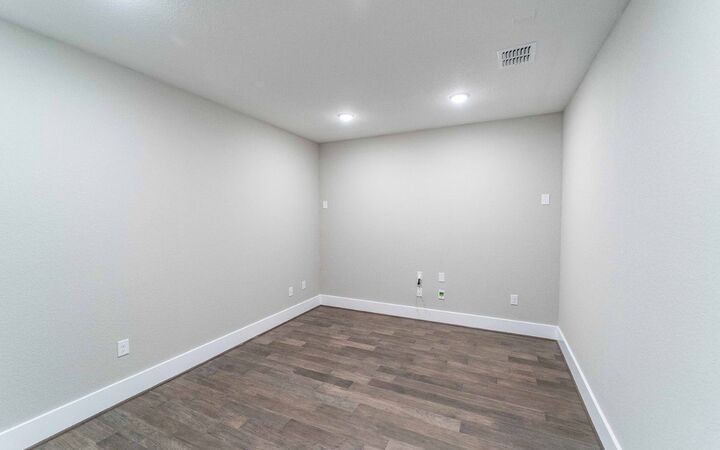 Property Photo:  1002 Barrie Drive  TX 78734 