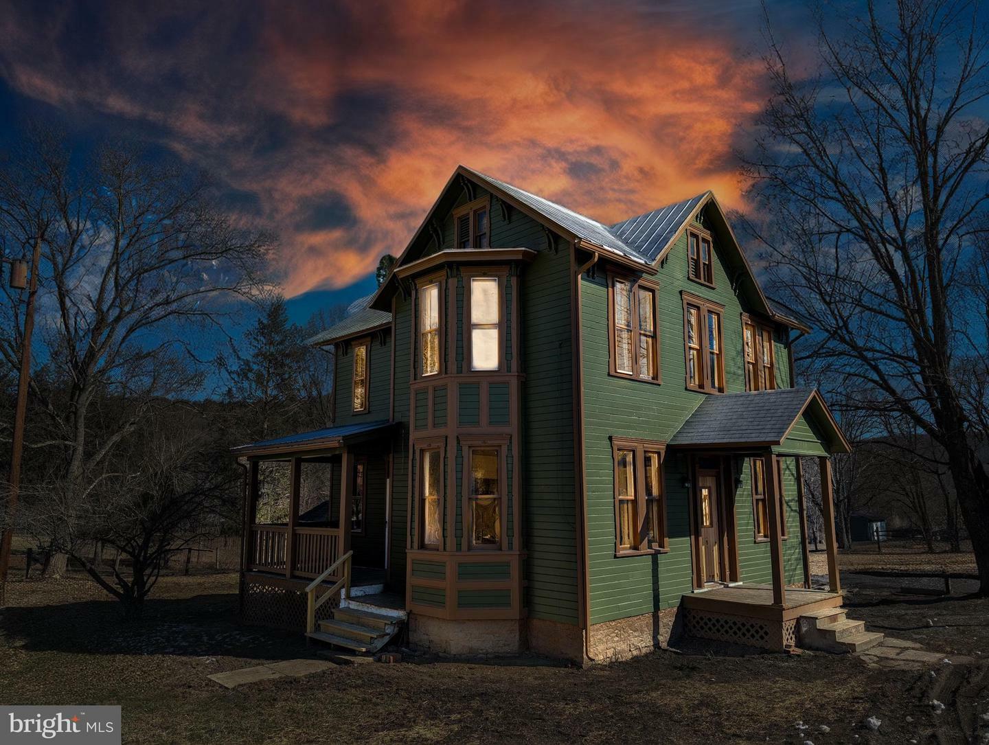 Property Photo: 3718 Ragged Mountain Road PA 15535