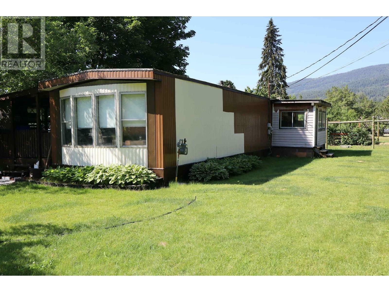 Property Photo: 1916 Brilliant Road BC V1N 4K2