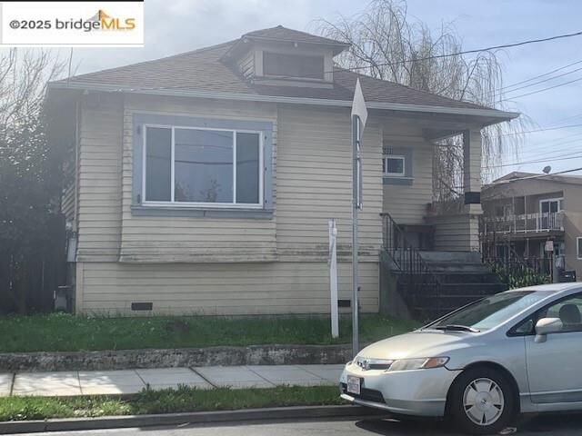 Property Photo: 1071 61st St CA 94608