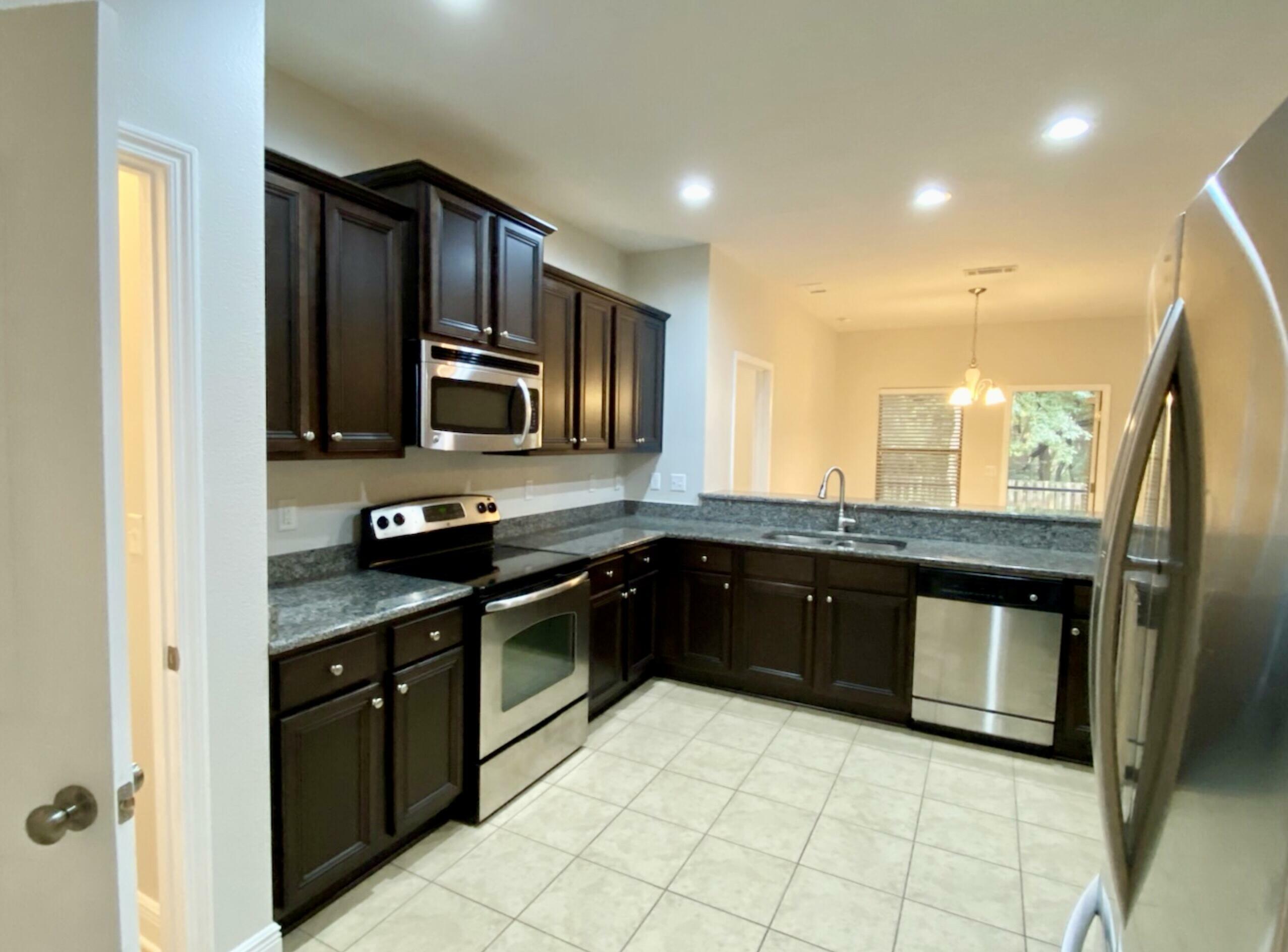 Property Photo:  68 Camellia Court  FL 32439 