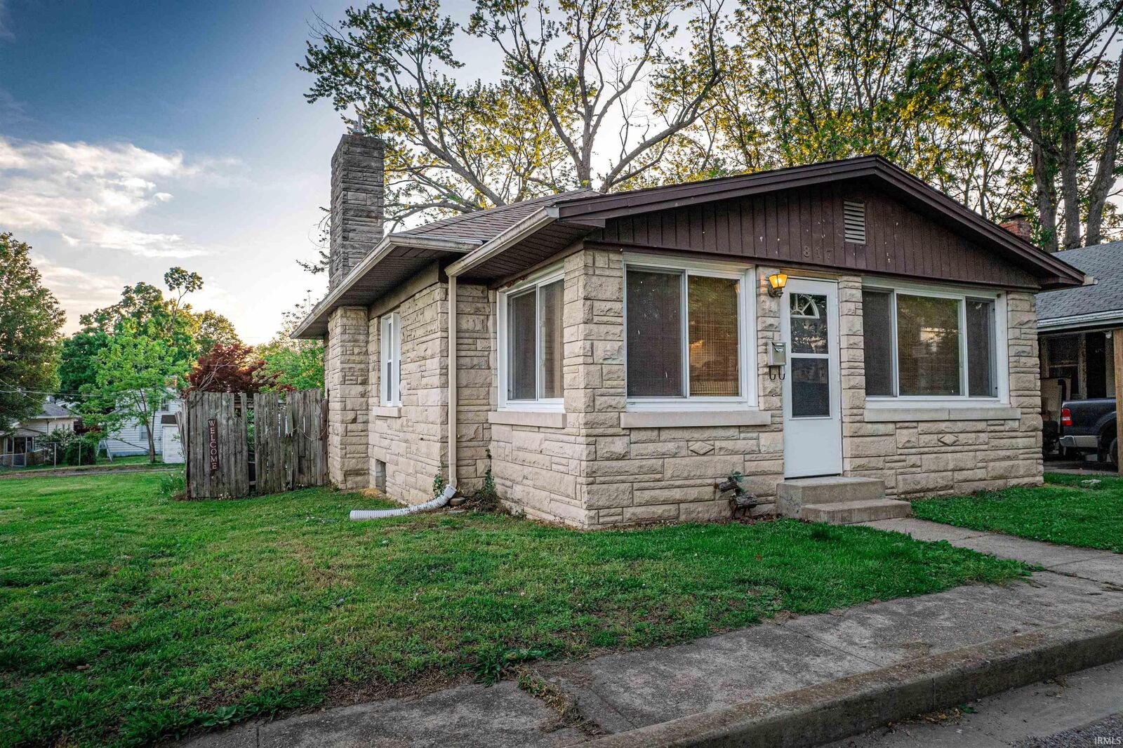 Property Photo:  817 N Canal Street  IN 47620 