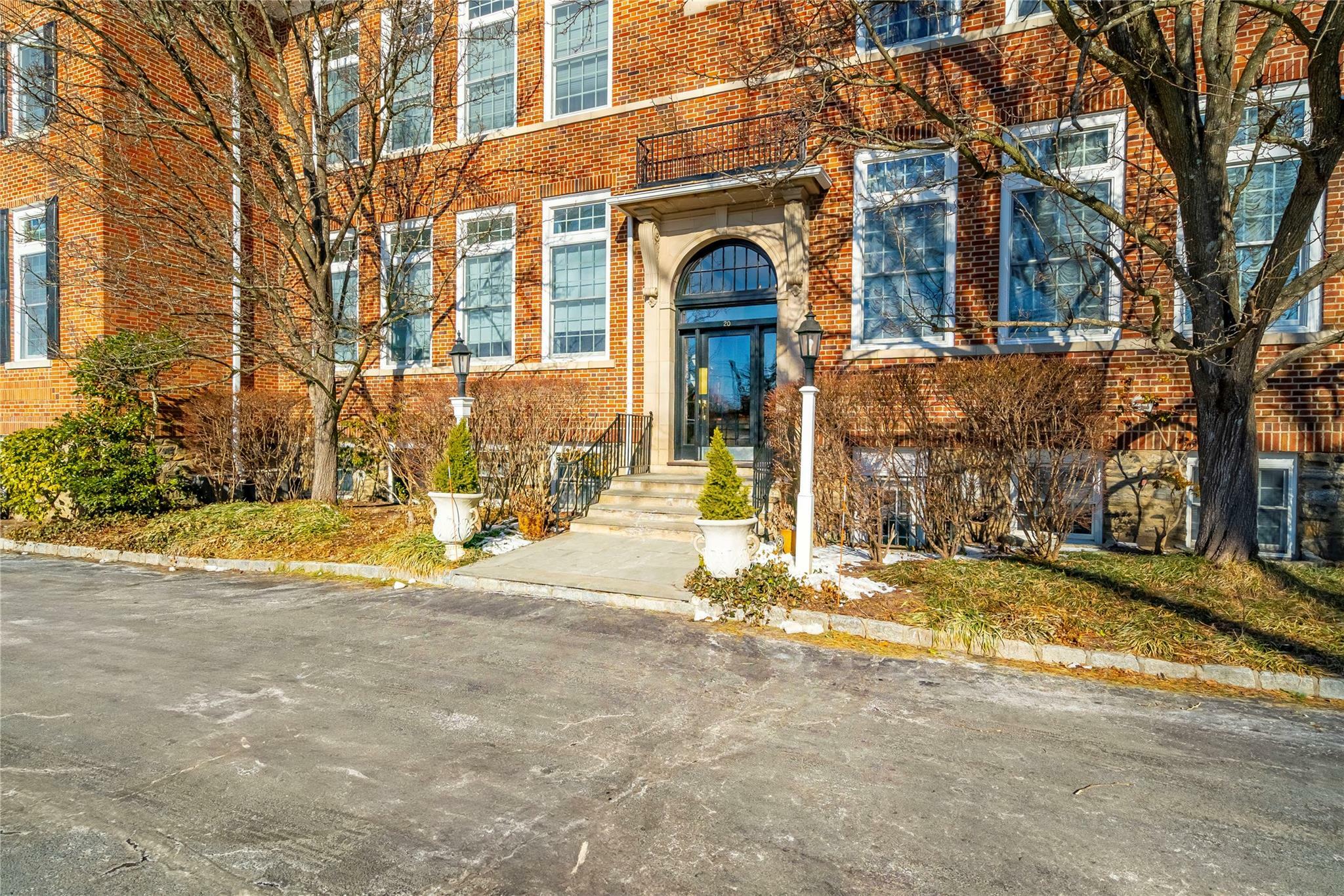 Property Photo: 20 Whippoorwill Road E 2A NY 10504