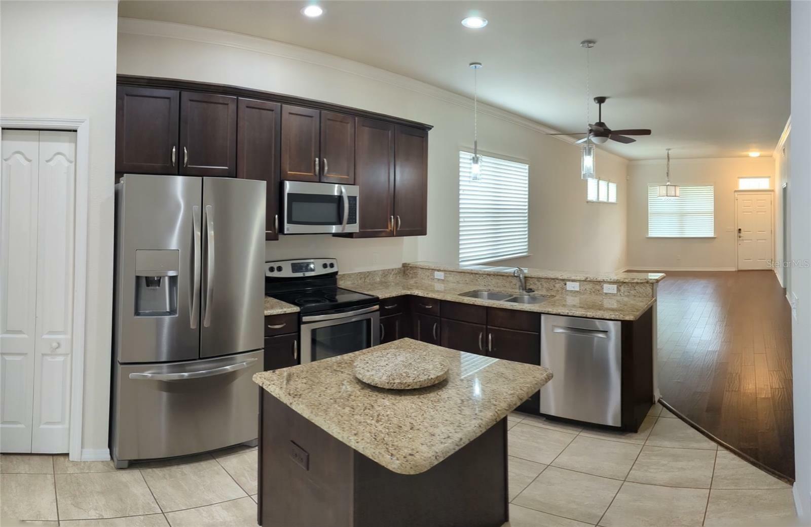 Property Photo: 7882 SW 80th Drive FL 32608