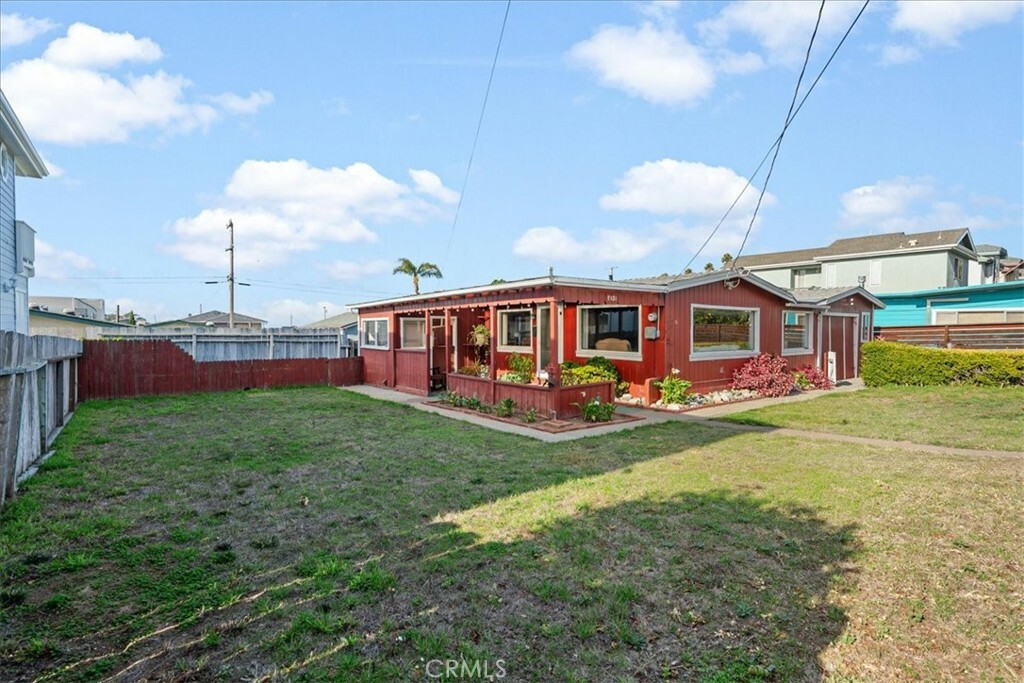 Property Photo:  2931 Hemlock Avenue  CA 93442 