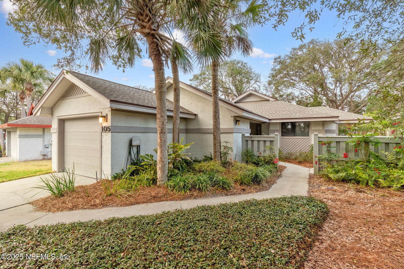 Property Photo: 105 Cormorant Court FL 32034