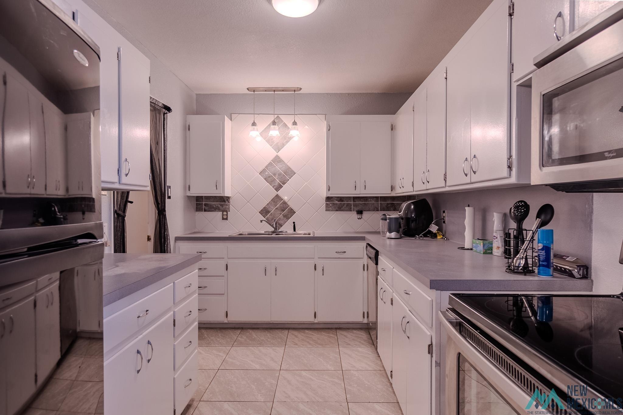 Property Photo: 133 Circle Drive NM 88101