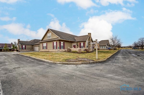 7752 E Point Drive  Findlay OH 45840 photo