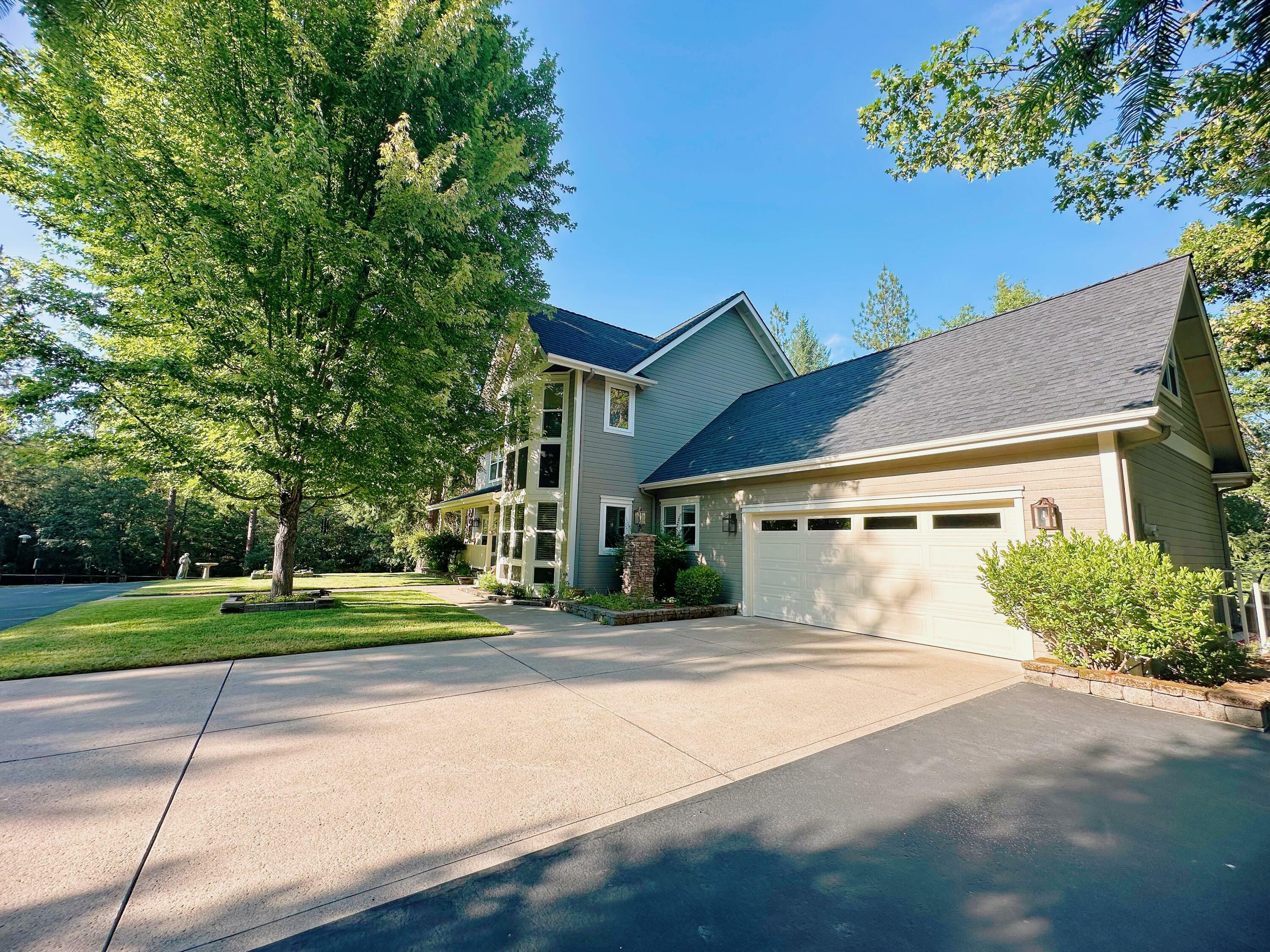Property Photo: 1514 Sterling Creek Road OR 97530