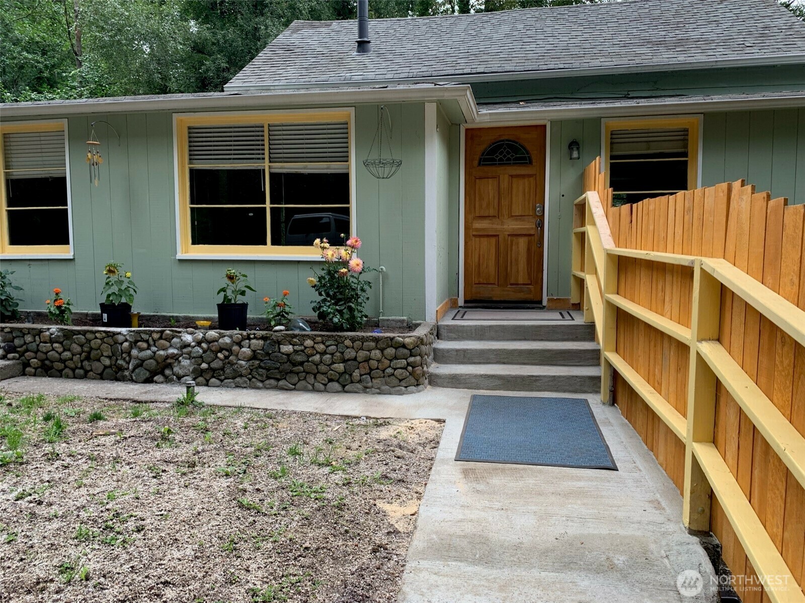 Property Photo: 15132 148th Avenue NE WA 98072