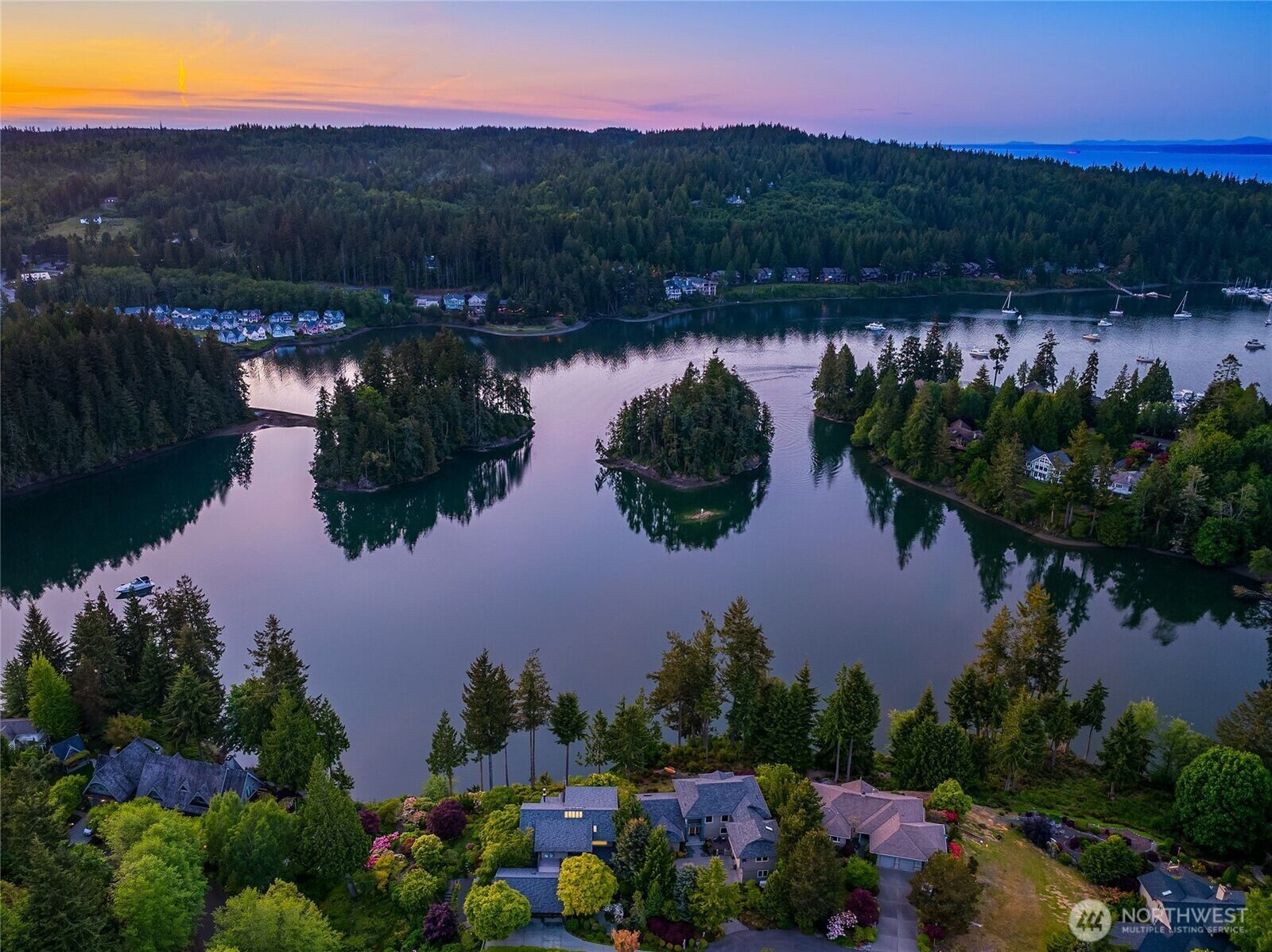 Property Photo:  88  Driftwood Court  WA 98365 