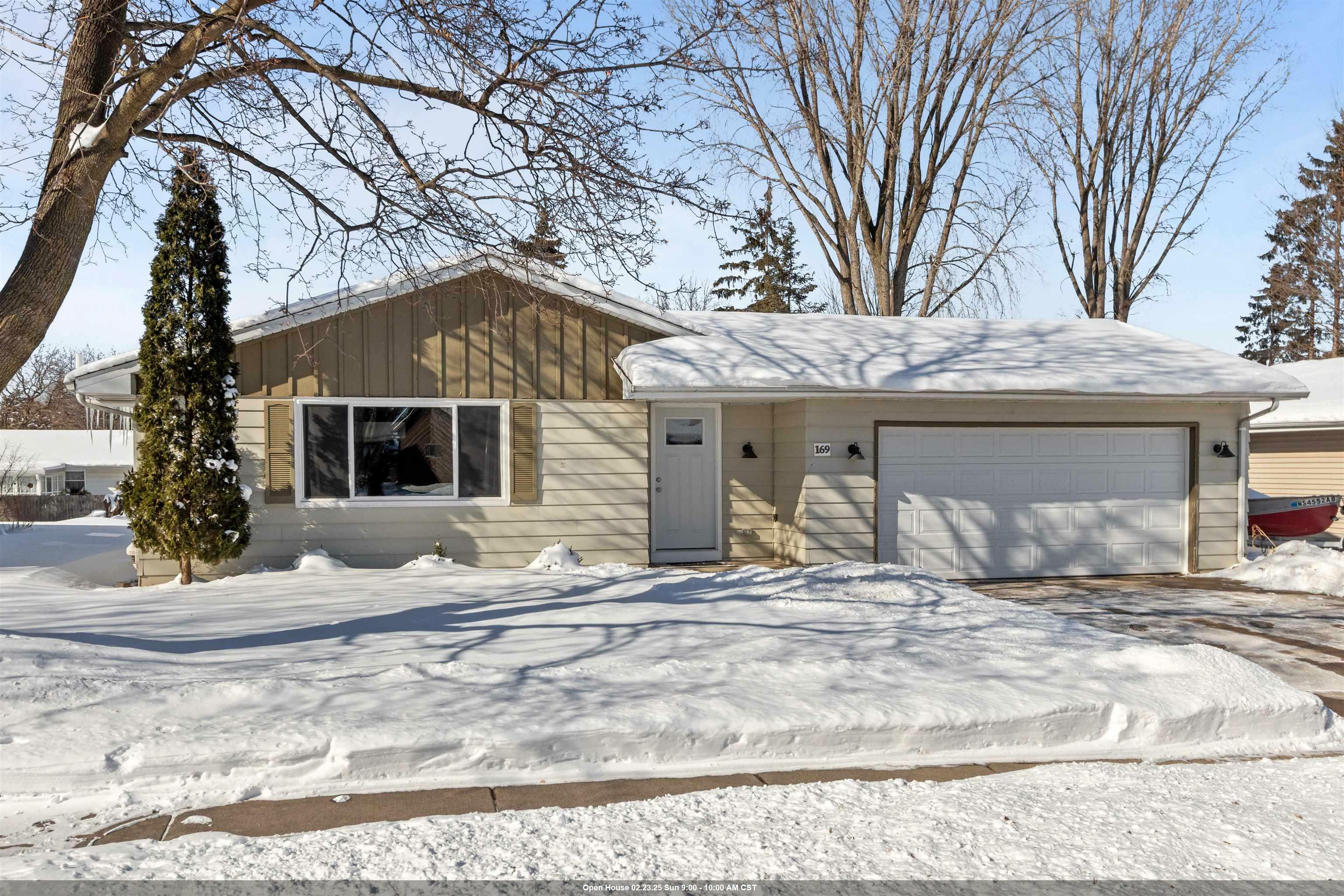 169 Northbreeze Drive  Appleton WI 54911-1224 photo