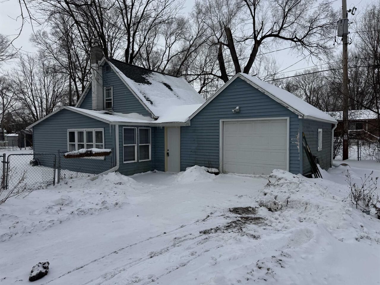 Property Photo:  1640 South Grant Avenue  WI 53546 