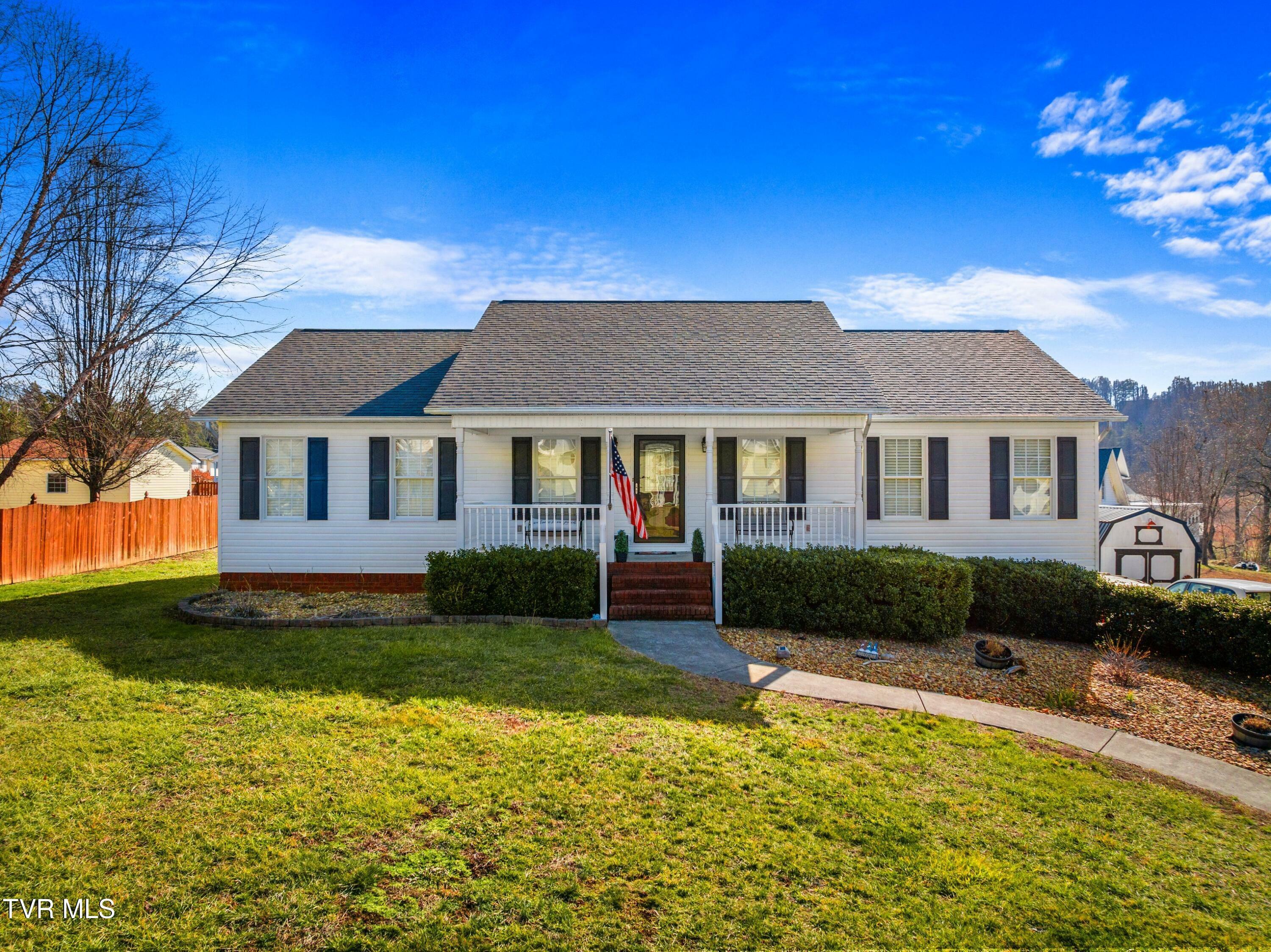 Property Photo: 807 Mockingbird Court TN 37645