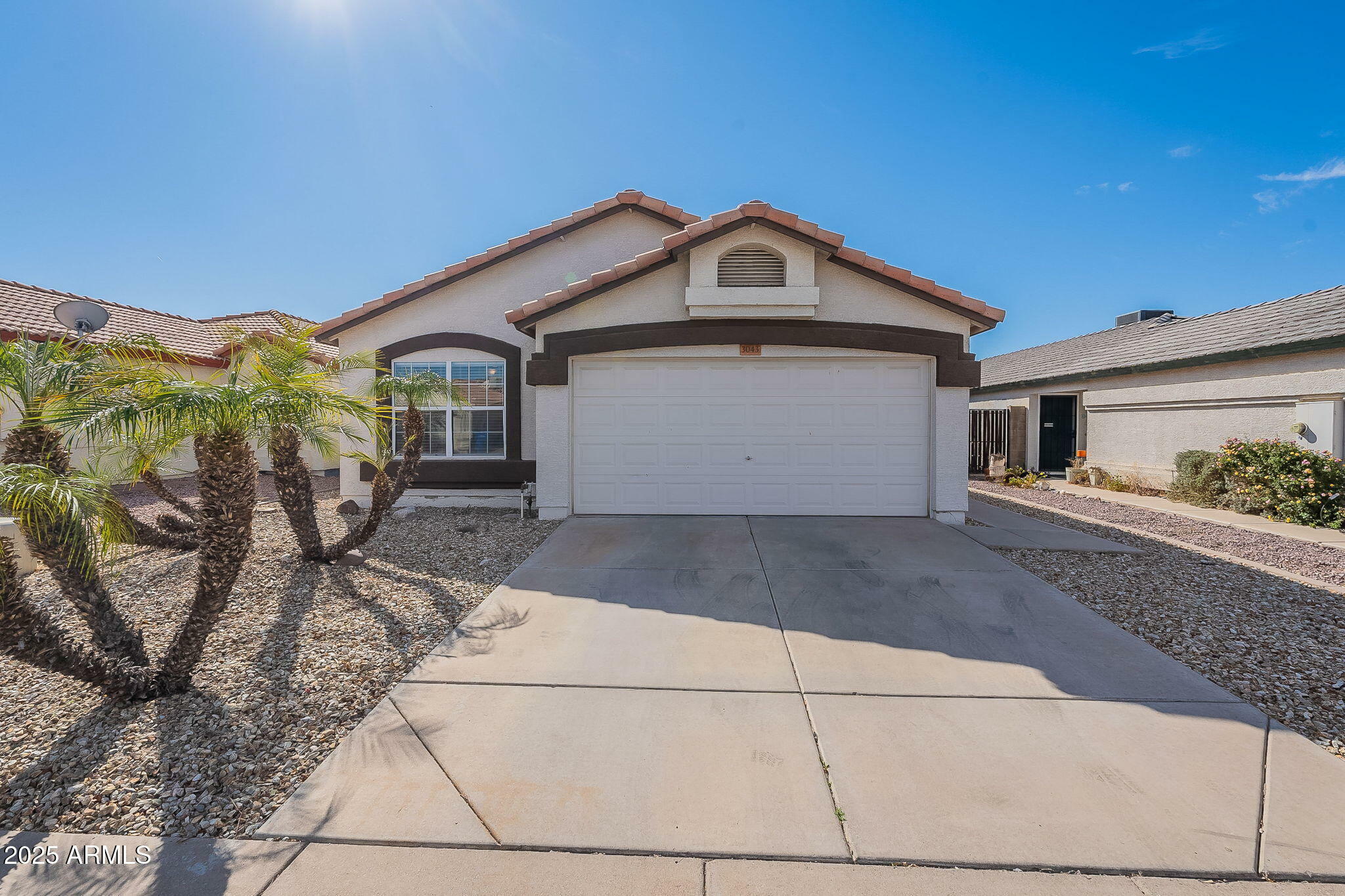 3043 W Melinda Lane  Phoenix AZ 85027 photo