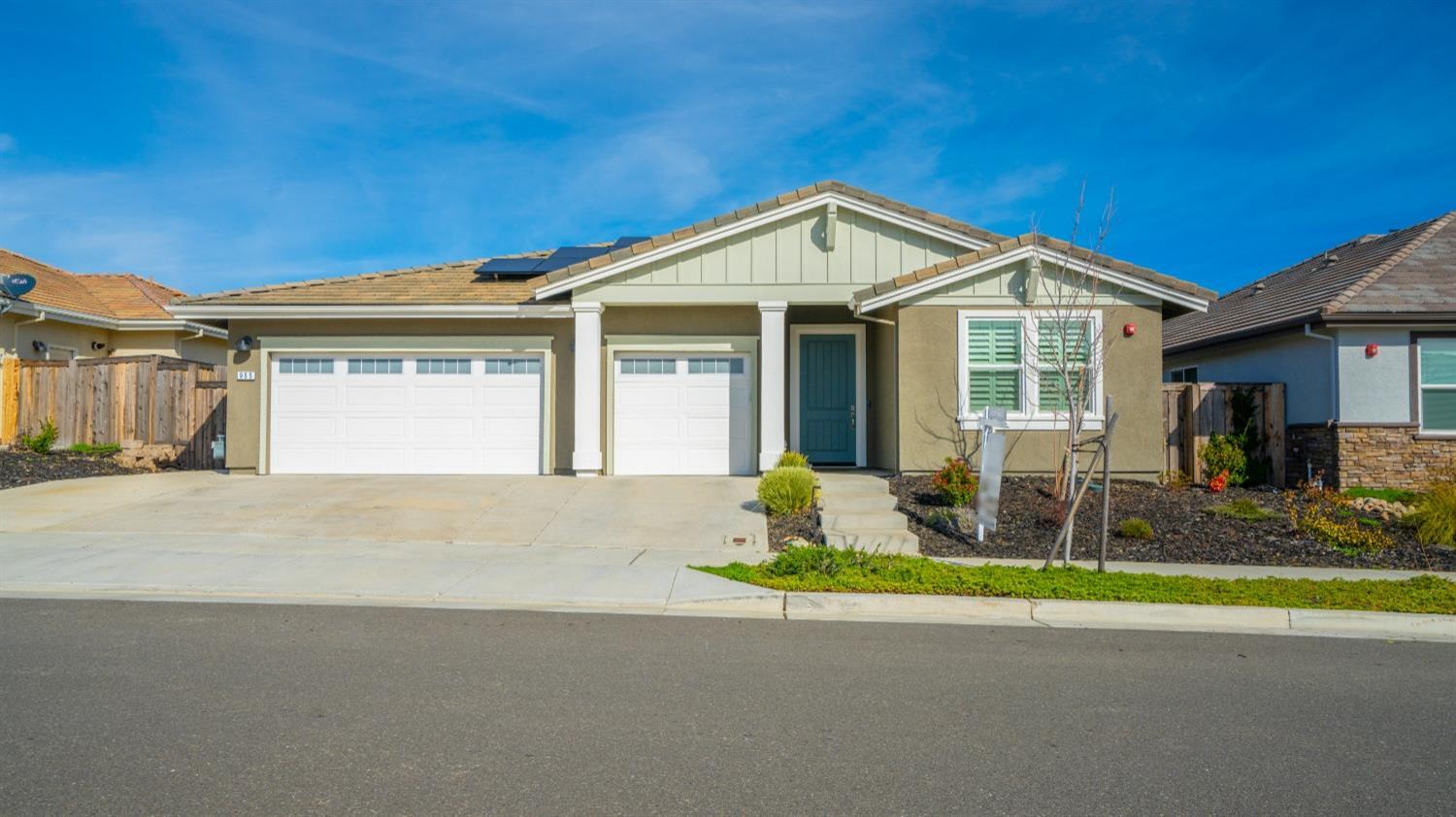 Property Photo: 955 Vasey Street CA 95694