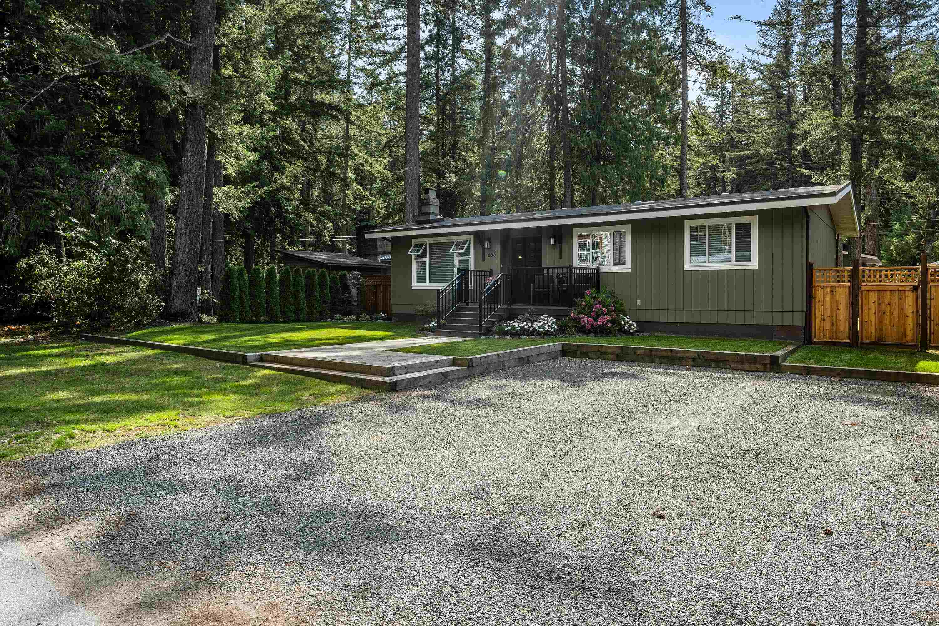 Property Photo:  655 Mountain View Road  BC V2R 4Z6 