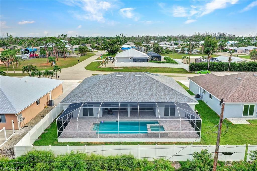 Property Photo: 5683-5685 Genesee Pkwy FL 33922