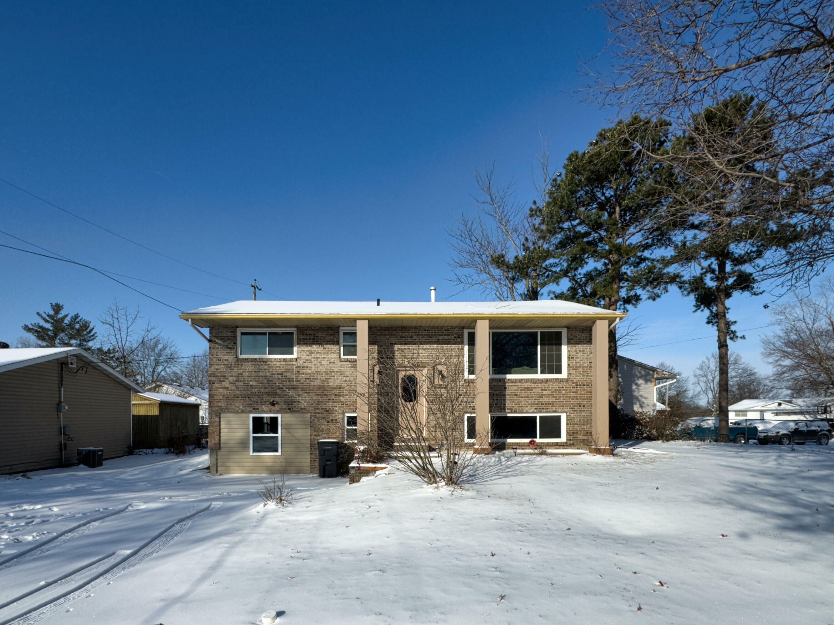 Property Photo:  2301 Windmill Ct  MO 65202 